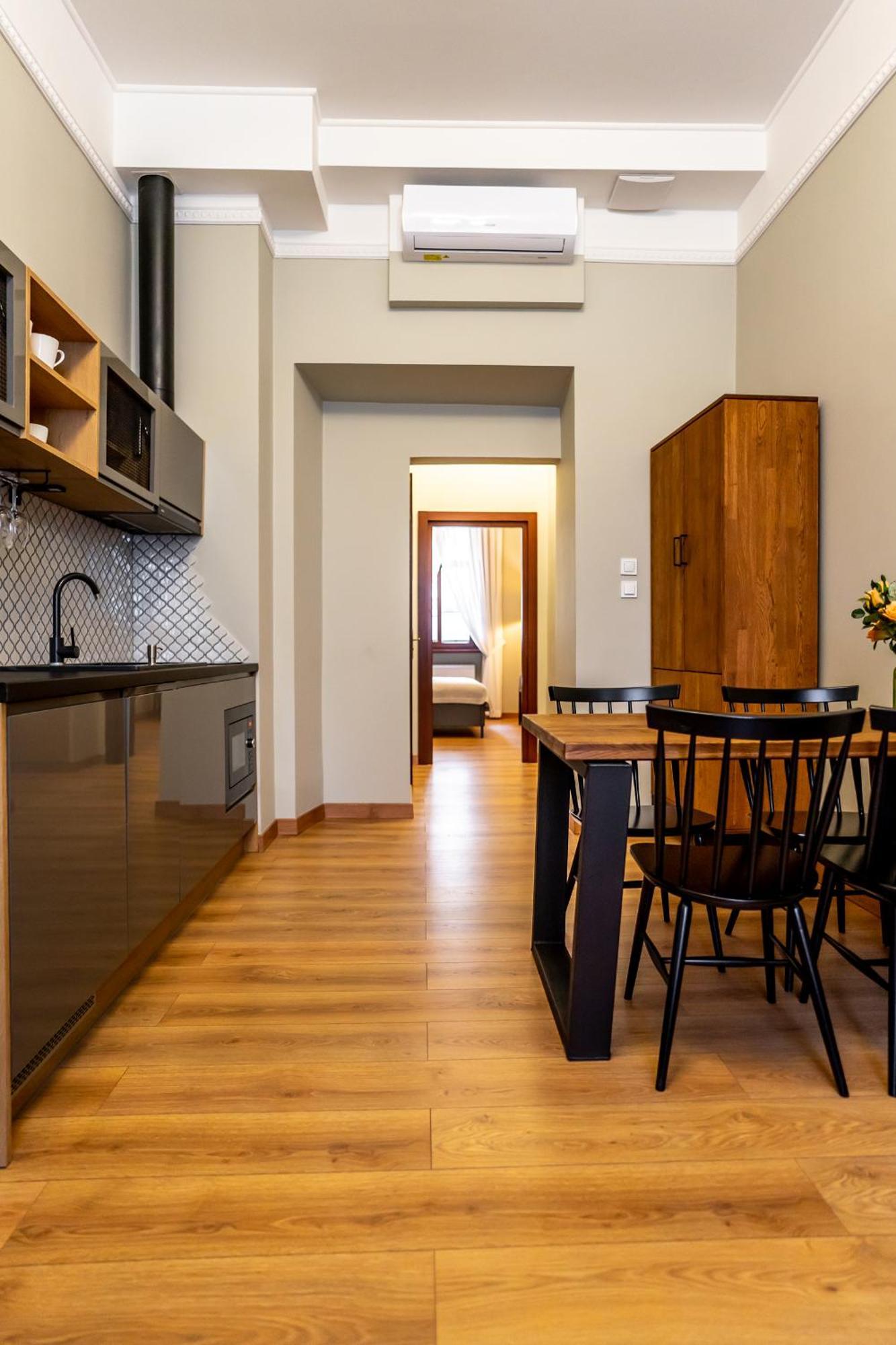 Old Town Ac Apartments Main Raiway Station Krakow Dış mekan fotoğraf